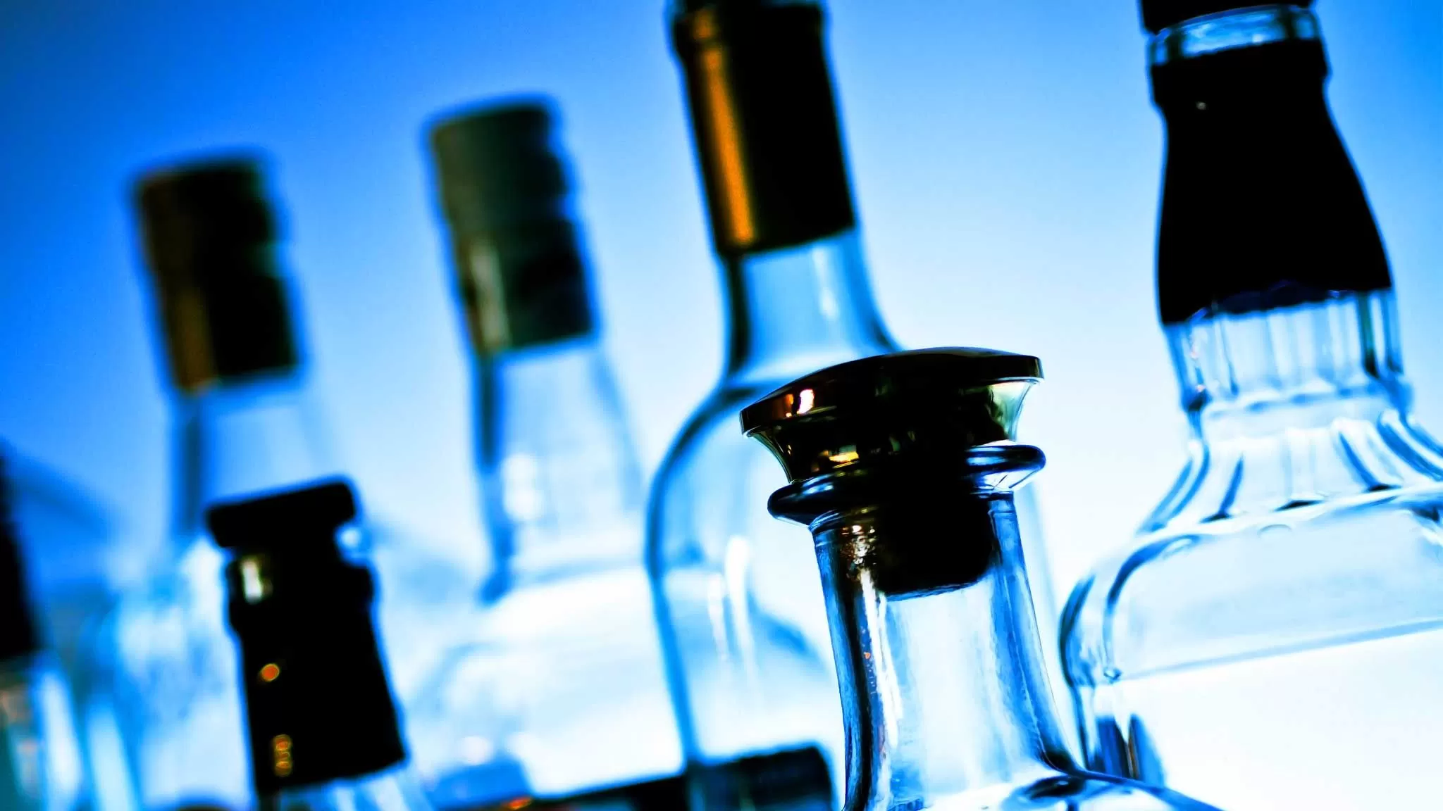 L’alcool peut-il causer des dysfonctions érectiles : vérité ou mythe ?
